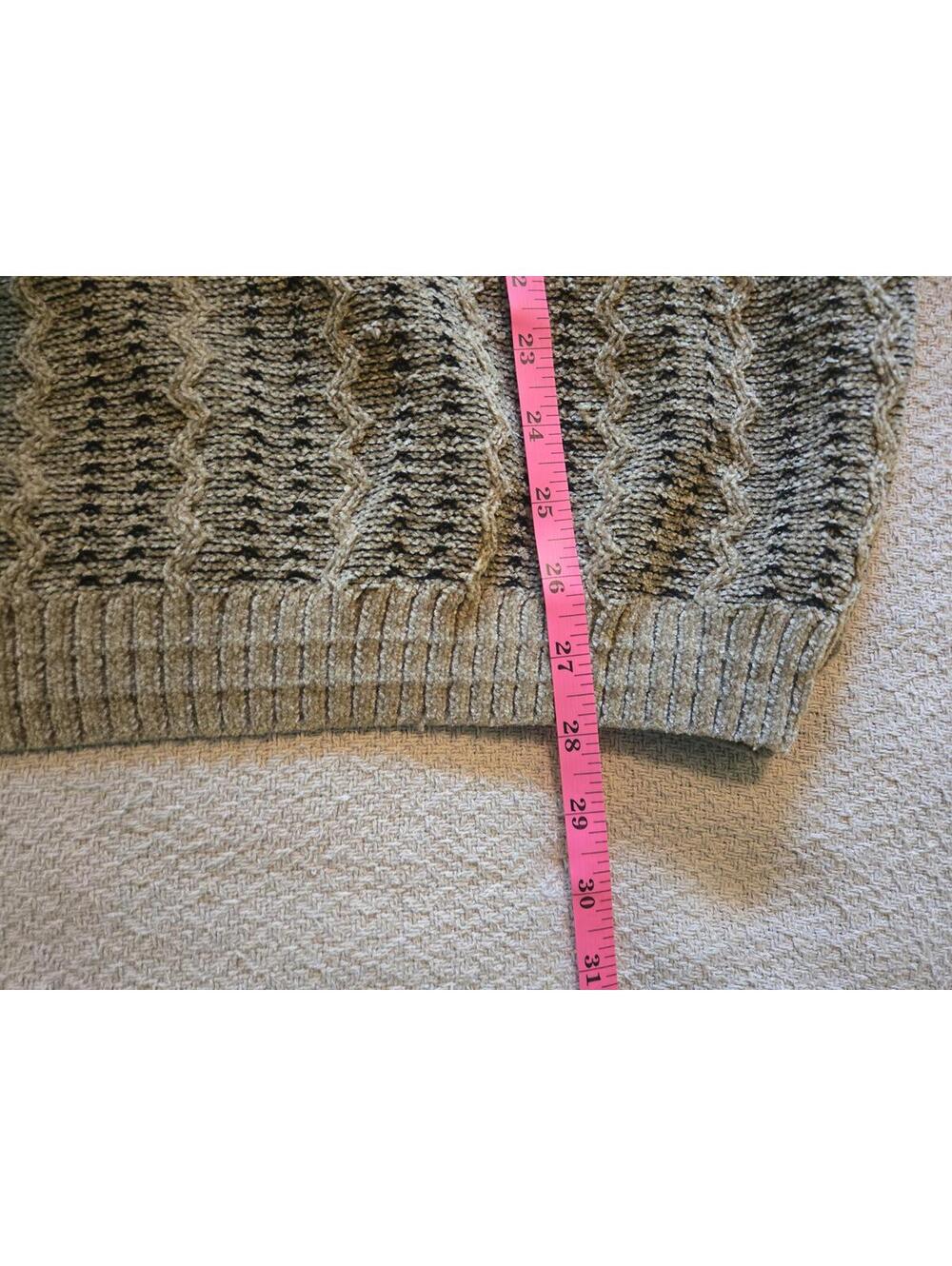 Tundra Sweater L | Textured Neutral Wave Knit - Picture 6 of 8